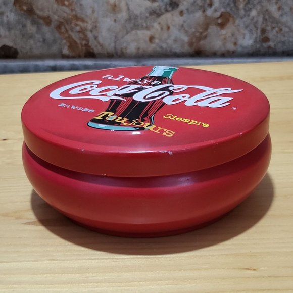 Coca Cola Tin with Lid Wax Candle - Picture 9 of 11